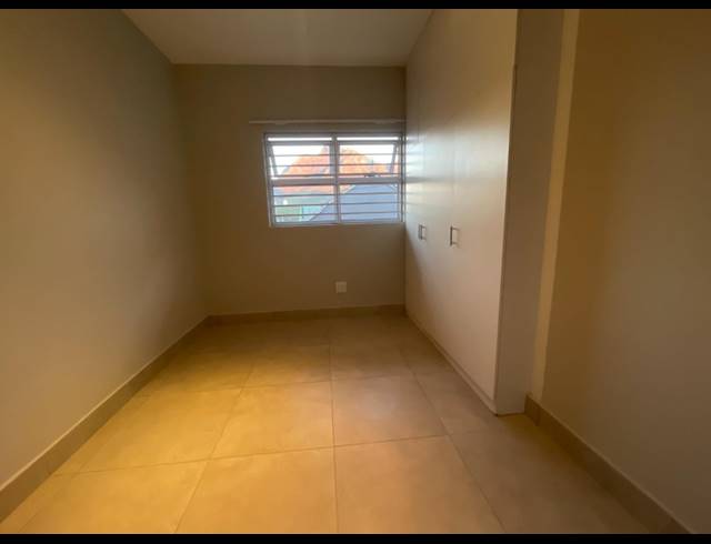 2 bed property to rent in GARDENS